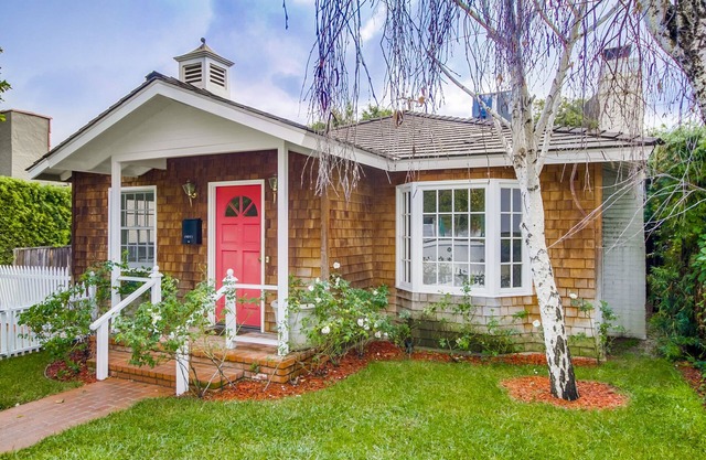 A Touch of Cape Cod in West Hollywood