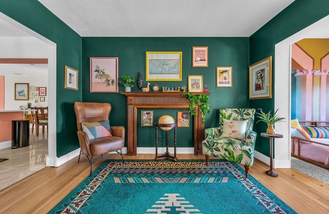 A Tropical Beach Cottage Near West Palm Beach & Delray Beach!