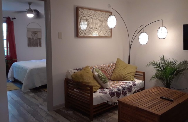 A woodsy suburban gem near Asheville NC.see description for check in