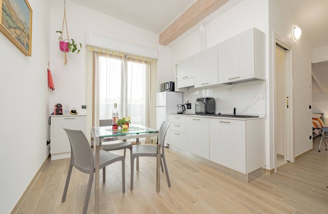 A10 Rainbow|Spacious and modern studio apartment|13km Rho Fiera-18km Milan-40km MXP