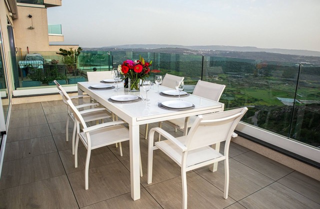 A52.mt - Apartment with Sea & Country Views