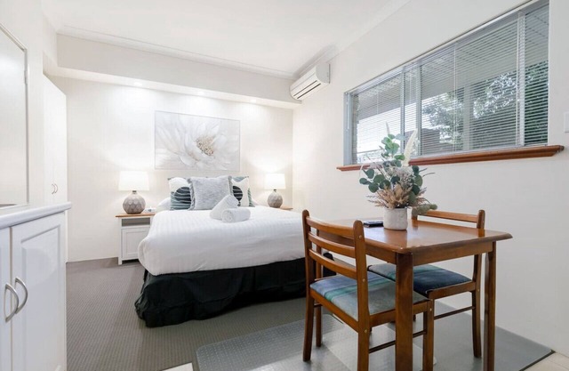 A7 - Escape the city | studio with FREE parking!