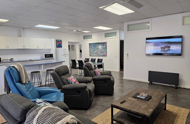 Aart Apartments Port Lincoln, Accommodation in the CBD, wheelchair accessible .n