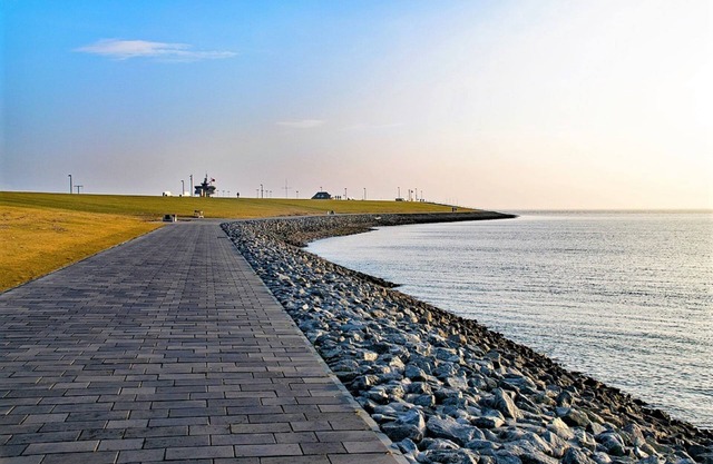 Abendrot - terrace, close to the North Sea, shower bath, modern