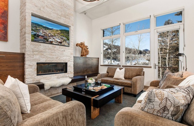 Abode at Little Belle #3 | Walk to Silver Lake