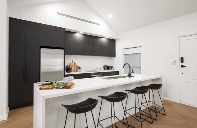 Abode - Luxury Accommodation Central Mount Gambier - Free wifi - Park Views