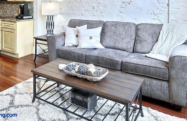 Above Broughton St 3015B