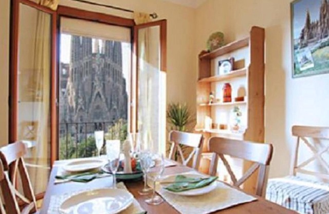ABSOLUTE SAGRADA FAMILIA 4/Superior/