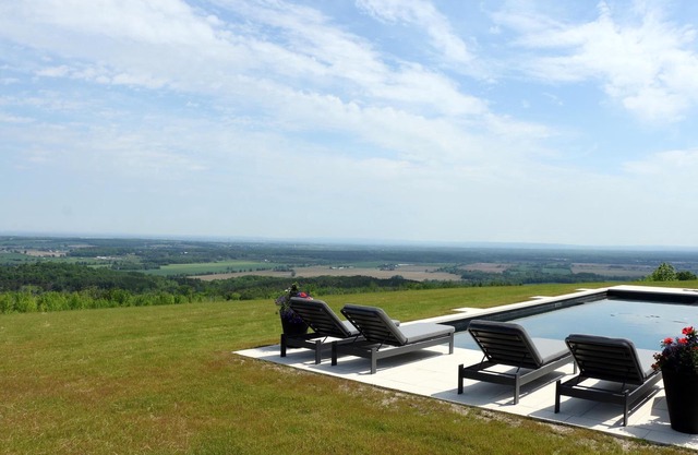 Absolutely Stunning Country Home in Creemore! Modern Elegance! Pool! Views!