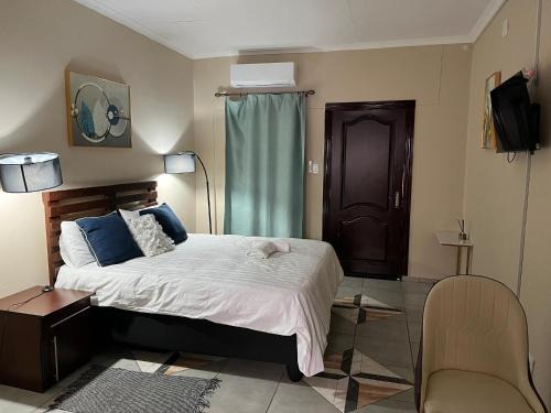 Acacia Villa Self Catering Guest House