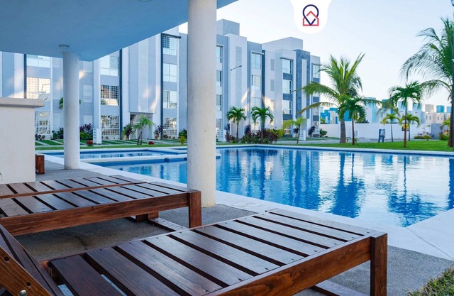 Acapulco Penthouse | 2 Bedrooms | Pool