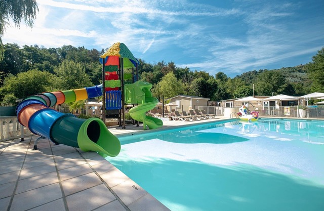 Accommodation for 2 people, swimming pool