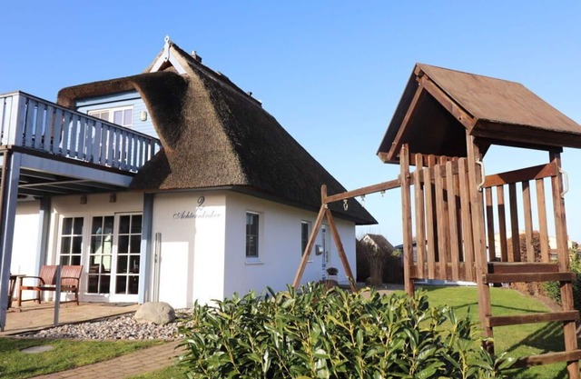 Achternkieker Comfortable holiday residence