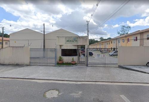 Acomodação super tranquila, aconchegante, segurança com portaria 24h e lazer, tudo isso dentro de um condominio