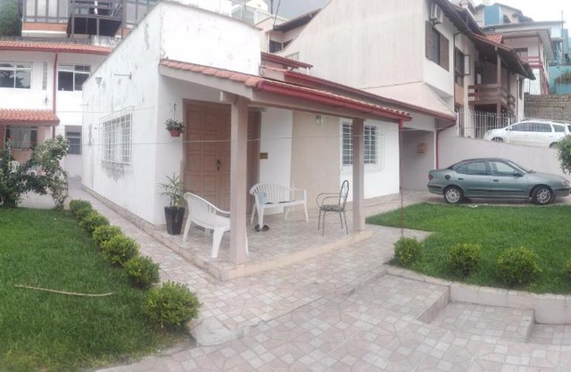 Aconchegante Kitnete 1 dormitorio ,100. m do mar Florianopolis