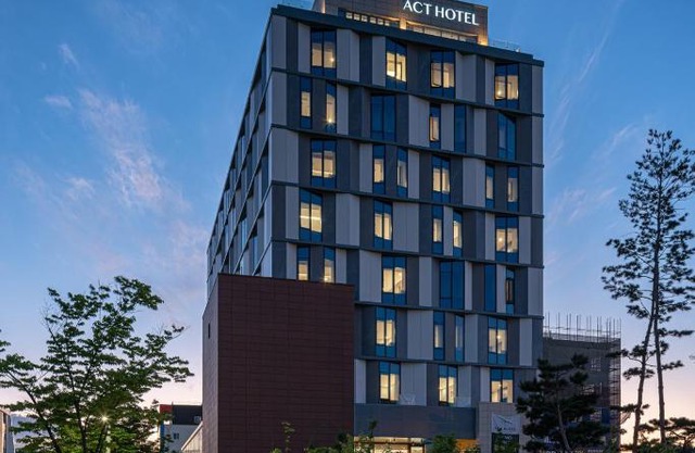 Act Hotel