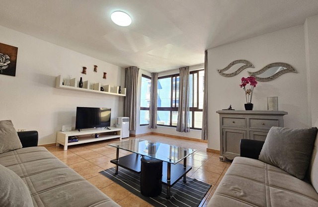 Ada´s Home, Los Abrigos, Wifi and Near the Beach