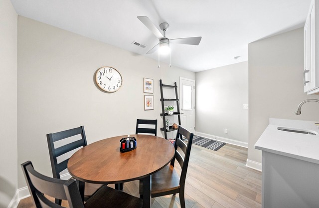 Adam's Downtown Retreat w/Rooftop Access