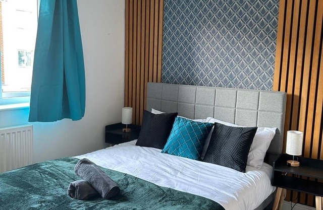 Adams Drive 4 Bedroom Stylish House |Parking