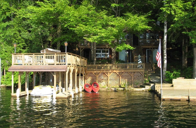 Adirondack Getaway Right On Lake Hadlock With Lake George only 12 Miles Away!
