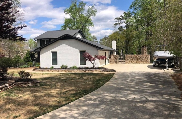 Admiral's Club, wide cove, spa, pool/ping pong/air hockey/poker tables