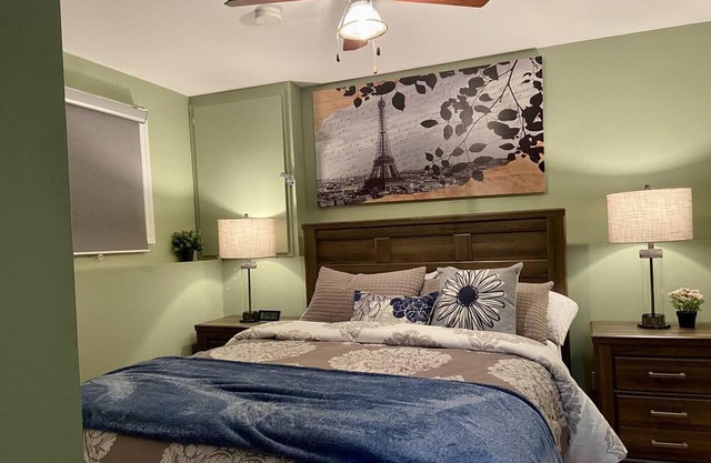 Adorable 2 bedroom Suite