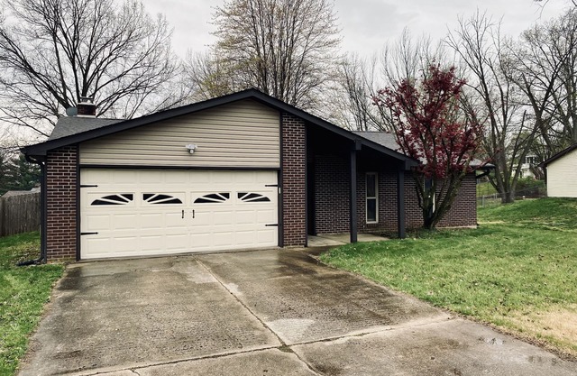 Adorable, convenient 3 bed, 2 bath Columbia Ranch home. Clean and spacious!