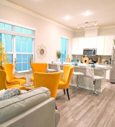 Adorable Luxury Livin