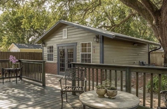 Adorable Studio Guesthouse/Bungalow in Downtown Tampa