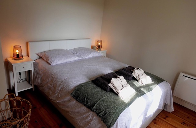 Adult Only Cottage, swimming pool, a quiet place with a fantastic view!