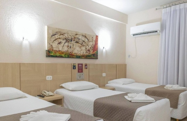 Adventure Awaits – Large Triple Twin Stay Near Bird Park & National Park Tours