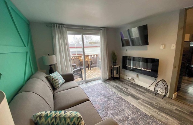 Adventure Haven: Scenic Bliss in Quidi Vidi Sleep4