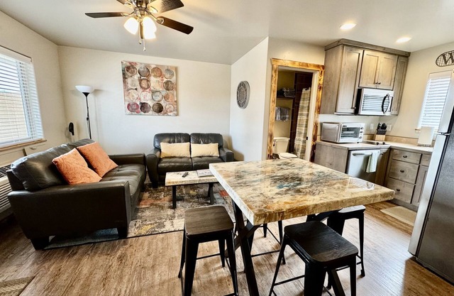 Adventure-ready stay with garage, balcony sunsets & dog-friendly comfort