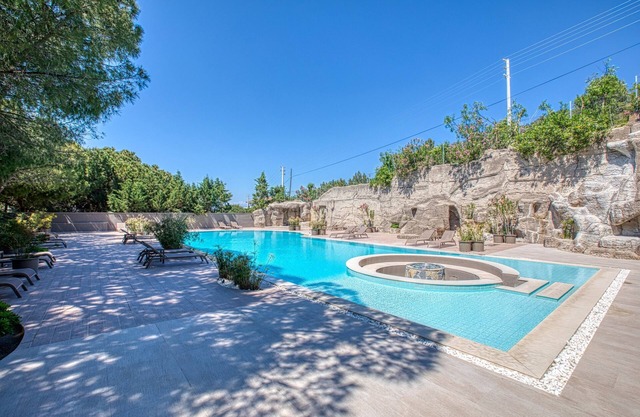 AEGEAN Apartments Cesme - Studio Room, Pool View, Double Bed with Kitchen