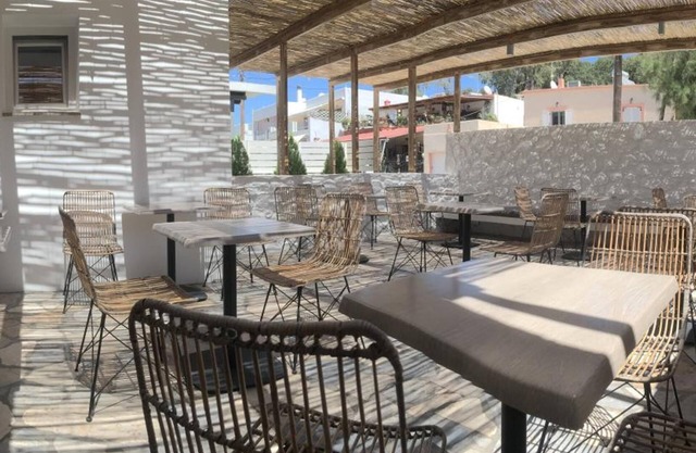 Aellia Hotel & Suites