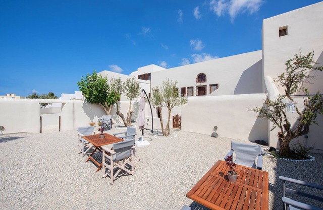 Aenaon Estate 1896 by K&K - Alcestis Suite