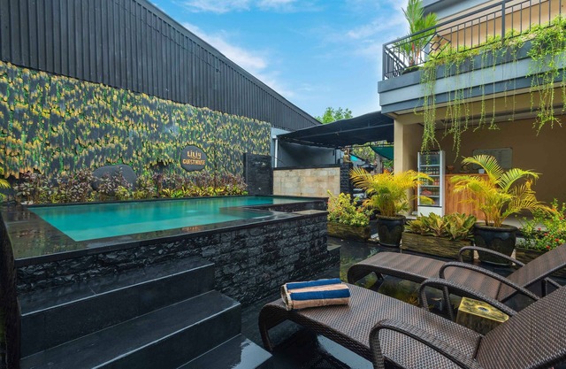 Affordable 1BR Deluxe Room in Legian