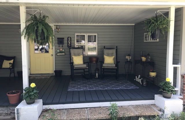 Affordable Lakefront Home. Nearby Guntersville Welcome Snowbirds Reduced Rates