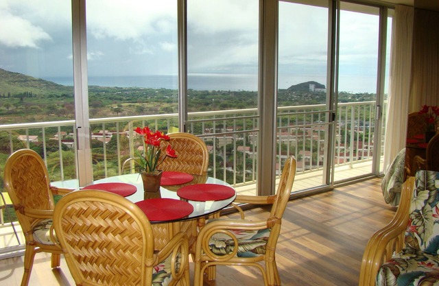 Affordable Luxury, Gorgeous One Bedroom Condo, Amazing Views and Great WiFi