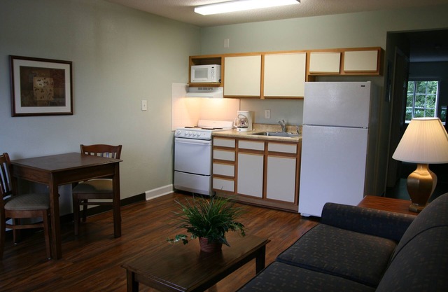Affordable Suites of America