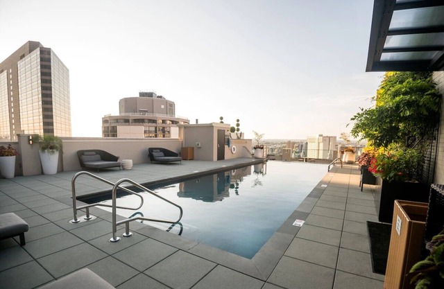 Affordable Urban Suite with Stunning City Views | 2 Suites | Rooftop Pool