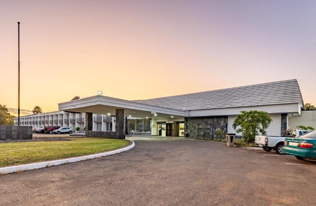 African Sky Newcastle Inn