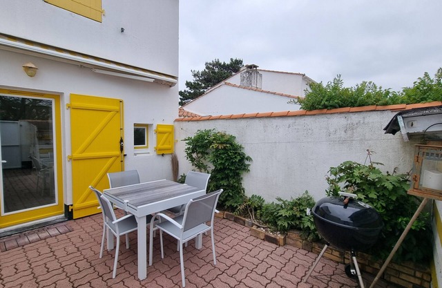 Agréable Maison Située à 600 m de la Plage, Dans un Écrin de Verdure