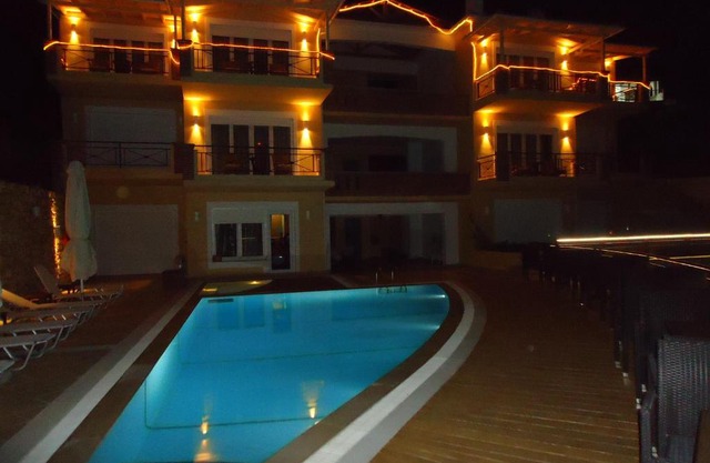 Agrabeli Apartments