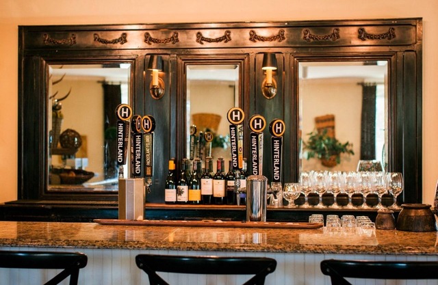 AIM Whistlingswan inn and restaurant