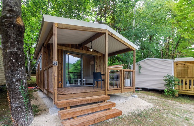 Air-conditioned mobile home with pool & fishing ponds – Périgord Noir, near Sarlat
