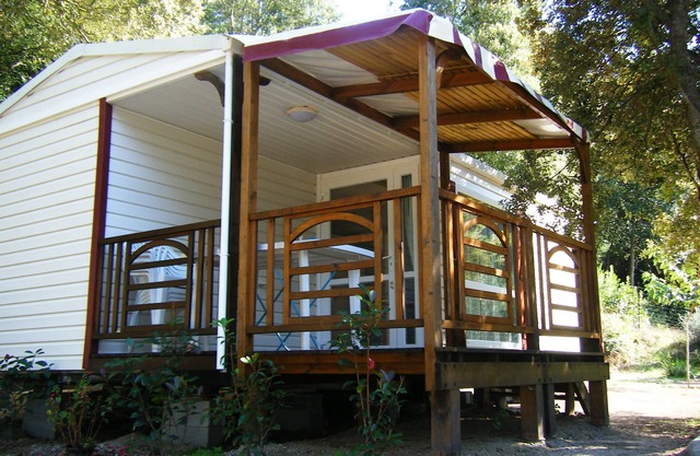 AIR CONDITIONED MOBILE HOME ALL EQUIPPED 800 M FROM THE BEACH.