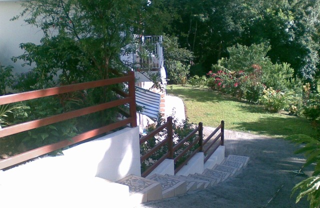 Air-conditioned gite on the heights of Deshaies