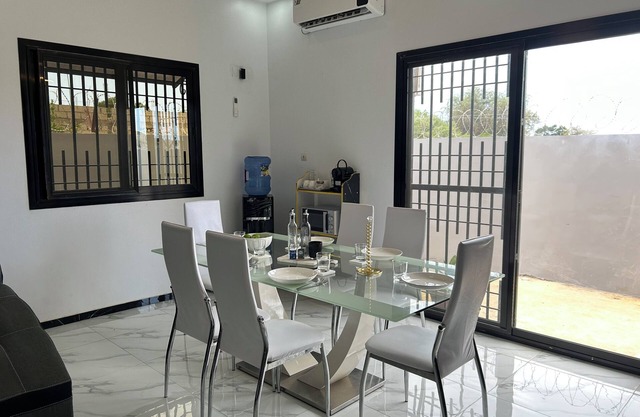 Air-conditioned villa with pool