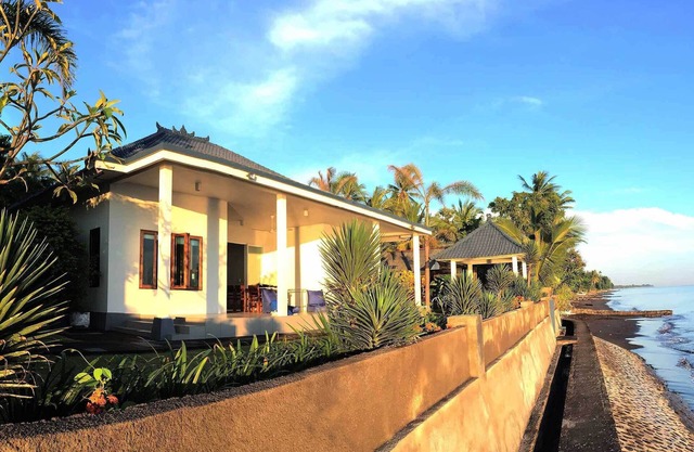 Air Sanih Beach Villa 3 Br